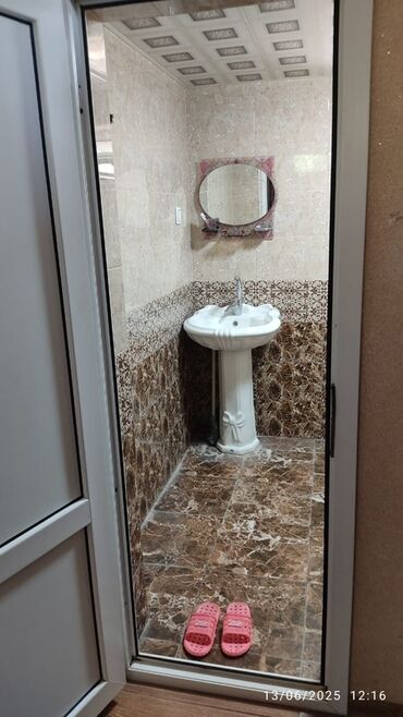 Günlük kirayə evlər: 160 kv. m, 5 otaqlı, Kombi, Qaz, Su — 12