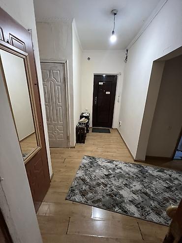 Долгосрочная аренда квартир: 3 комнаты, С мебелью частично — 6