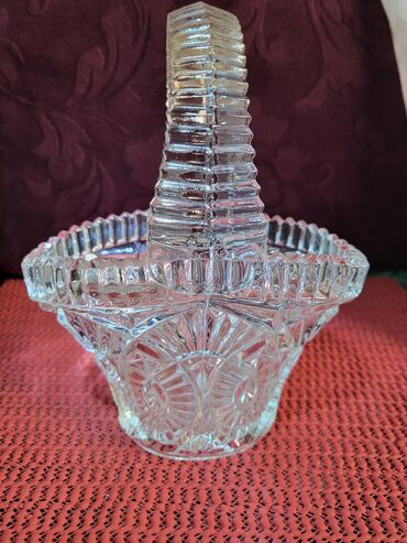 Kante: Korpa nova perfektan rad,ceska 70te. Korpa je cela od stakla. sve — 2