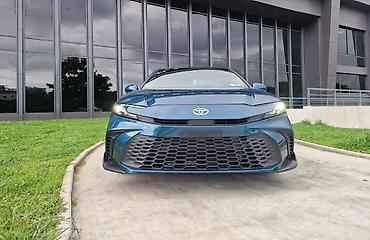 camry 55 exclusive: Toyota Camry: 2024 г., 2.5 л, Вариатор, Гибрид, Седан — 5