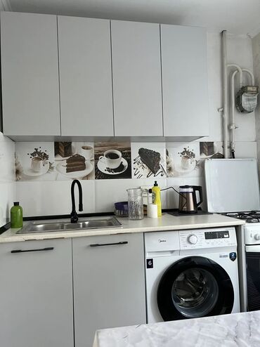 срочно продаётся 1 комнатная квартира в районе парк фучика: 1 комната, Агентство недвижимости, Без подселения, С мебелью полностью