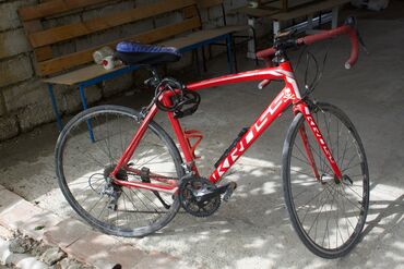 qaçış trenajoru kreditle: İşlənmiş Şose velosipedi 28", sürətlərin sayı: 12, Ödənişli çatdırılma, Ünvandan götürmə