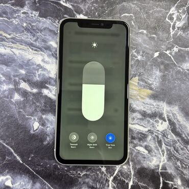 Apple iPhone: IPhone 11, Б/у, 64 ГБ, Белый, Чехол, 100 % — 10