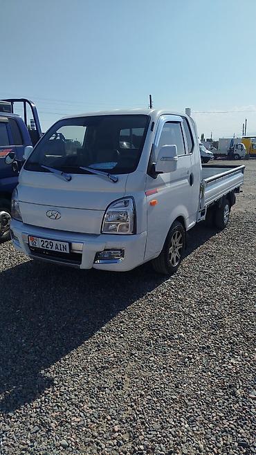 ford cargo: Hyundai Porter II — компактный городской грузовик с двухрядной кабиной — 7