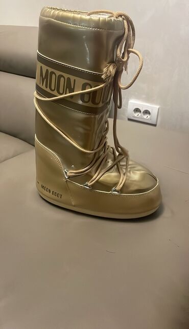 nepromocive cizme office shoes: High boots, Moon Boot, 39