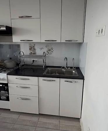 Гарнитуры для зала: 🏠 Сдаётся 3-комнатная квартира в районе Джал 📍 Адрес: ул. Ахунбаева — 3