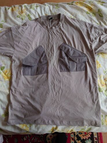 Köynəklər: Магазин закрылся в наличии осталось много качественных футболок — 20