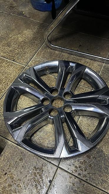 Колпаки: Toyota sienna
Родной колпак R18 — 1