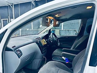 Toyota: Toyota Ipsum: 2002 г., Минивэн — 4