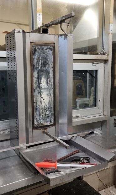 qutab bisiren: Döner/Kebab şişi üçün vertikal qril aparatı - Material: paslanmayan
