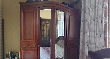 Спальный гарнитур в классическом стиле, цвет — тёмный орех с резными