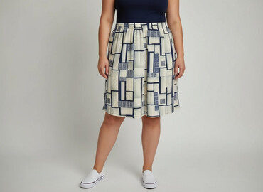 Women: Women`s skirt, size XL