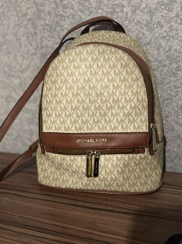 сумка miu miu: Рюкзак, Материалы: Айкалыштырылган материал, Аялдарга