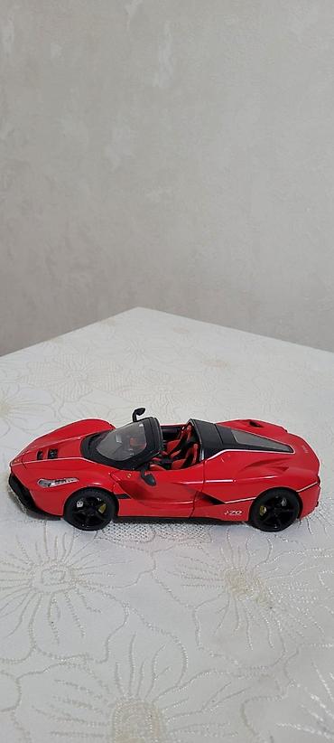 Ferrari: Model maşın – qırmızı superkar kabriolet - Material: metal korpus + — 6
