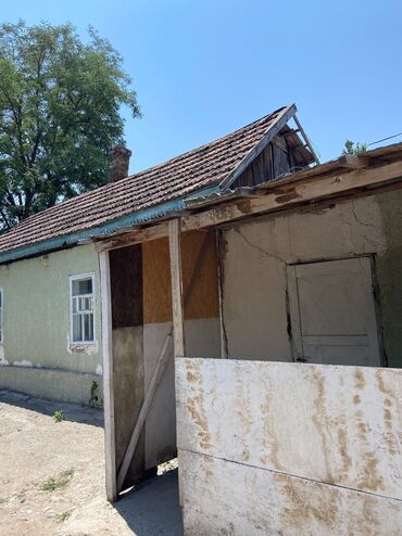 дом в красном речке: 35 м², 3 комнаты, Забор, огорожен