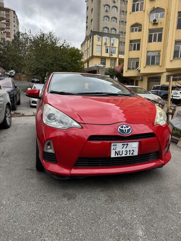 Toyota: Toyota Prius: 1.5 l | 2016 il Hetçbek — 8