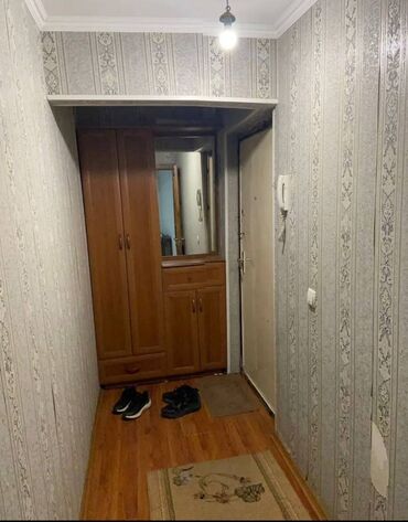 московская: 1 комната, 35 м², 104 серия, 4 этаж, Косметический ремонт