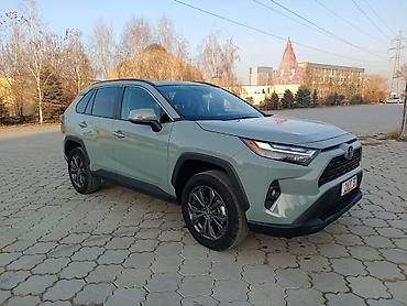 tayota yris: Toyota RAV4: 2022 г., 2.5 л, Вариатор, Бензин, Кроссовер — 4
