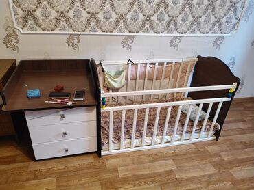 �������������� �������������� �� ������������������ в Кыргызстан | Детские кровати: Продаются детские кровати-манежи. Один комплект: манеж Второй