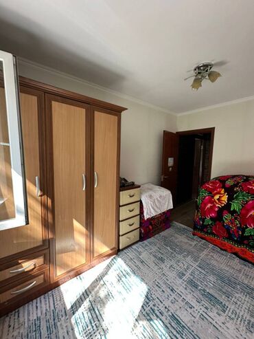 2 комнатная квартира в бишкеке купить: 2 комнаты, 43 м², 104 серия, 3 этаж, Евроремонт