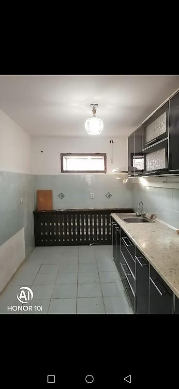 Продажа коттеджей и домов: Продаётся дом плюс участок в районе рынка Баят. Общая площадь дома 140 — 13