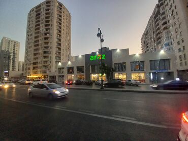 Restoran, kafelər: Baki ş.Xətai r. Gəncə pr.38-də yerləşir. Obyektin 2- ci mərtəbəsi — 12