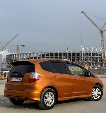 Honda: Honda Fit: 2010 г., 1.5 л, Автомат, Бензин, Хэтчбэк — 9