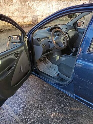 Toyota: Toyota Yaris: 1 l. | 2002 έ. Χάτσμπακ at lalafo.gr — 9 Toyota: Toyota Yaris: 1 l. | 2002 έ. Χάτσμπακ — 9