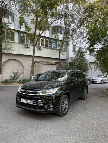 тайота хайландыр: Toyota Highlander: 2019 г., 3.5 л, Автомат, Бензин, Кроссовер