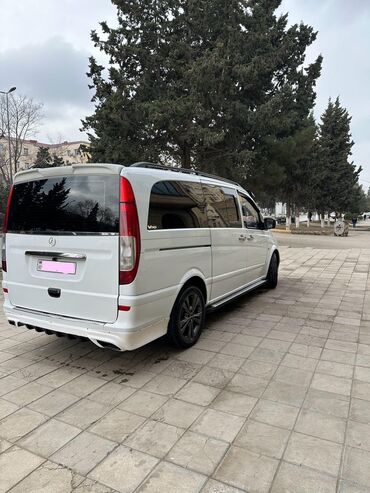 Mercedes-Benz: Mercedes-Benz Vito mikroavtobus - Kuzov: ağ rəng, qara kapot örtüyü — 7