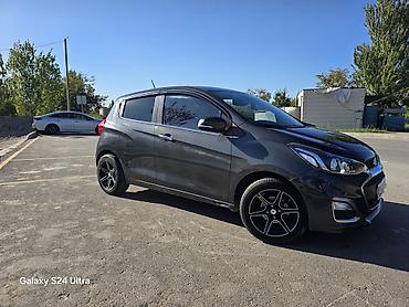 Продажа авто: Chevrolet Spark: 2019 г., 0.1 л, Вариатор, Бензин, Хэтчбэк — 2