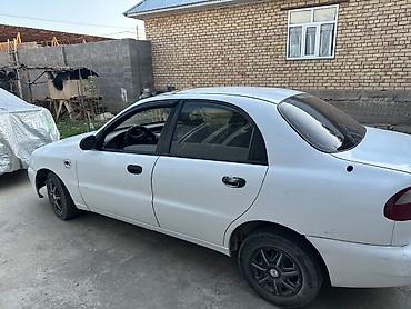 мотор нексия 1: Daewoo Lanos: 1999 г., Седан — 4