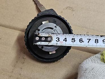 Лючки бензобака: Лючок бензобака Mercedes-Benz 1991 г., Новый, Аналог — 13