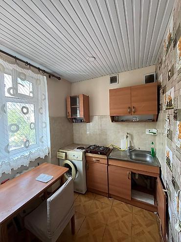 Mənzillər: Bakı, Yasamal, 1 otaqlı, Köhnə tikili, m. Elmlər Akademiyası, 35 kv. m — 10