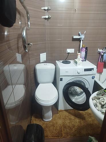 Долгосрочная аренда комнат: Сдаётся просторная комната в квартире. Описание: - Светлая комната — 8