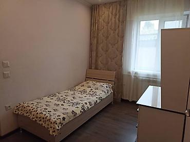 Продажа полдома: Продаю пол дома 3 комнаты кухня удобства в доме хорошее состояние — 25