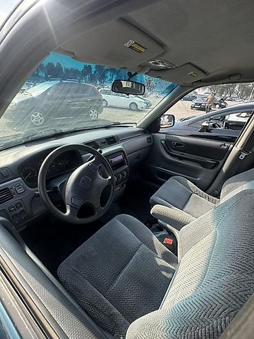 бампер на црв: Honda CR-V: 1999 г., 2 л, Автомат, Бензин, Кроссовер — 4