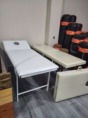 Salon, tibbi mebel dəsti: Tibbi refler 40 azndan başlayir Her nov salon Mallarinin topdam ve — 21