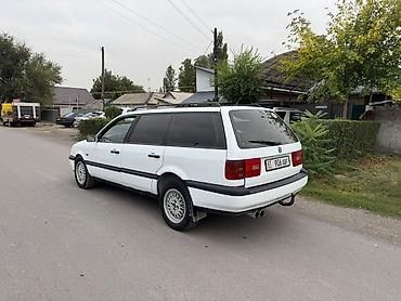 mini v: Volkswagen Passat: 1993 г., 2 л, Механика, Гибрид, Универсал — 5