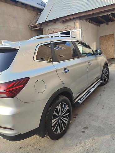 Roewe: Roewe RX5: 2020 г., 1.5 л, Кроссовер — 12