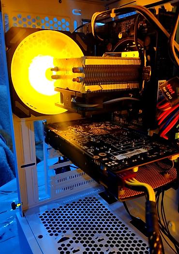 Настольные ПК и рабочие станции: Компьютер, ядер - 8, ОЗУ 8 ГБ, Игровой, HDD + SSD — 7