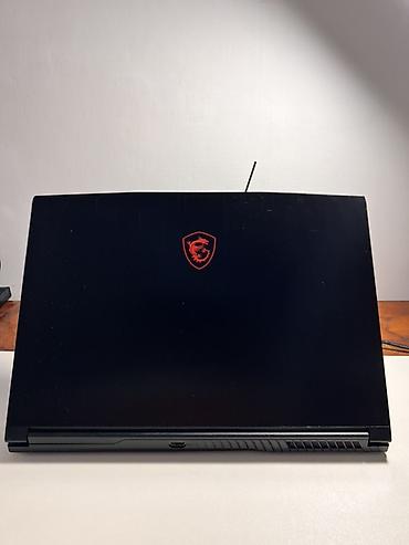 Игровой ноутбук MSI (серия с логотипом дракона), черный корпус с