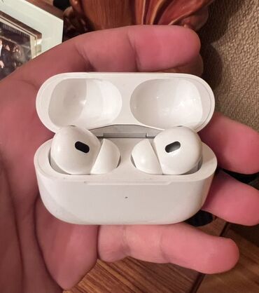 eirpods: İşlənmiş Simsiz (Bluetooth) Qulaqcıqlar, Apple, rəng - Ağ