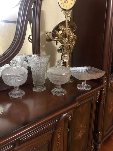 Qonaq otağı dəstləri: İşlənmiş, Jurnal masası, Komod, Masa və oturacaqlar, Kredit yoxdur, Malayziya — 15