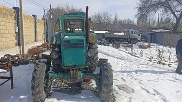 Тракторы: Срочно срочно срочно т40 трактор сатылат/продаётся цена:250 000сом