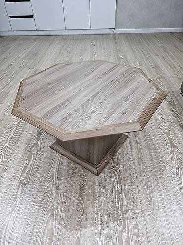 Səkkizguşəli dizayna malik salon/otaq üçün kofe masası - Forma lalafo.az -da Səkkizguşəli dizayna malik salon/otaq üçün kofe masası - Forma