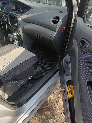 Daihatsu: Daihatsu YRV: 2001 г., 1.3 л, Автомат, Бензин, Хэтчбэк — 8