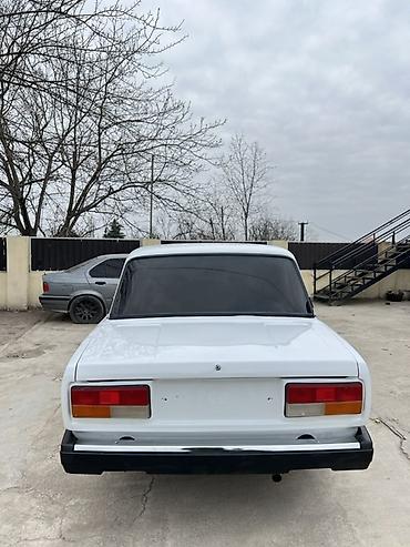 astra g on stupitsa: VAZ 2107 sedan – klassik dizaynlı, ağ rəngdə. Texniki və dizayn — 4