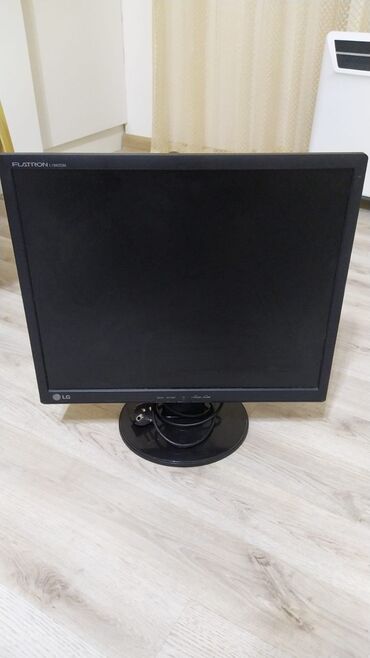 benq e700 lcd monitor: Monitor LG Flatron 19 luq