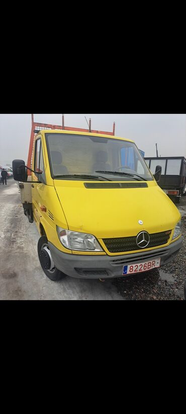 mercedesbenz sprinter грузовой бортовой: Легкий грузовик, Б/у